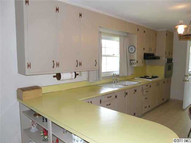 1675 Peeler Road Salisbury, NC 28146 - Photo 8 of 13 Gallery Image 8