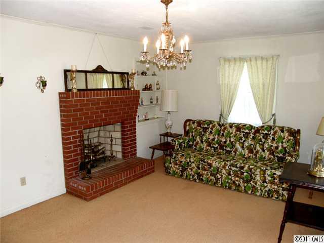 1675 Peeler Road Salisbury, NC 28146 - Photo 9 of 13 Gallery Image 9