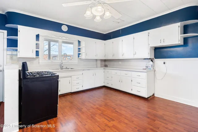 $179,900 | 649 North Franklin Street, Wilkes Barre, PA 18702