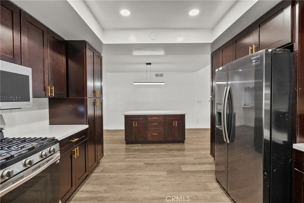 9724 Bothwell Road Northridge, CA 91324 - Photo 30 of 64