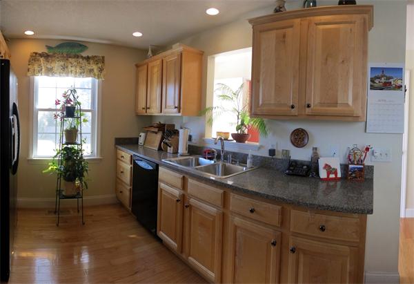 8 Hockanum Road, Unit 7 Northampton, MA 01060 - Photo 8 of 15 Gallery Image 8
