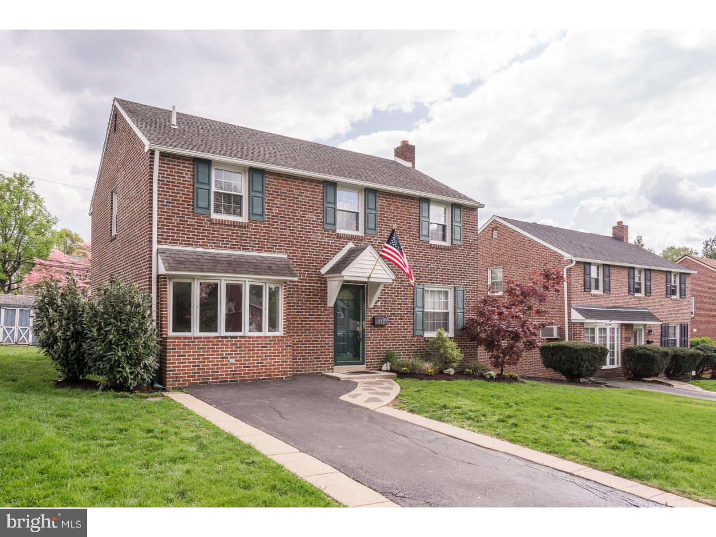 212 Signal Road Drexel Hill, PA 19026 - Photo 2 of 25