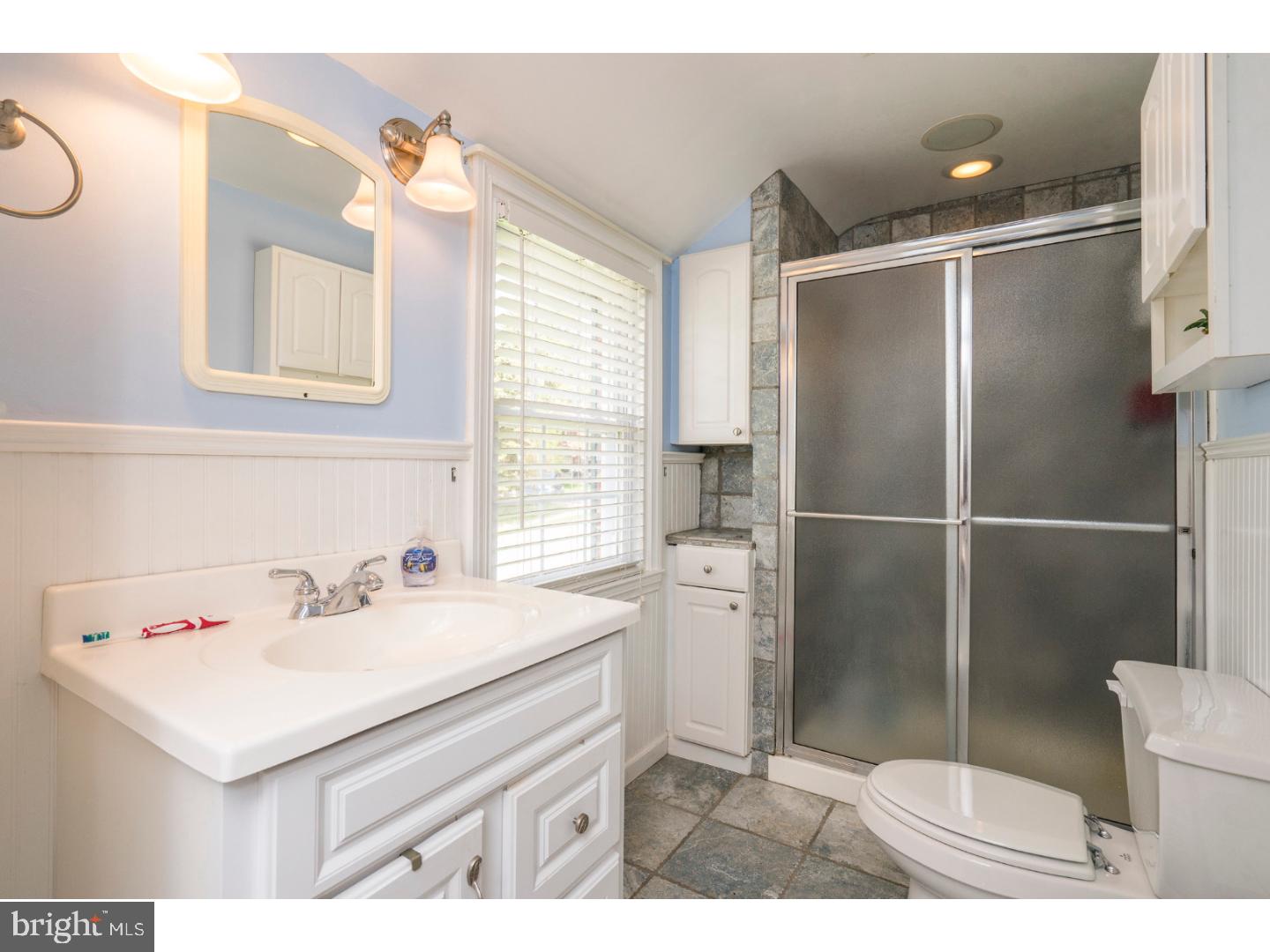 212 Signal Road Drexel Hill, PA 19026 - Photo 20 of 25 Master Bathroom