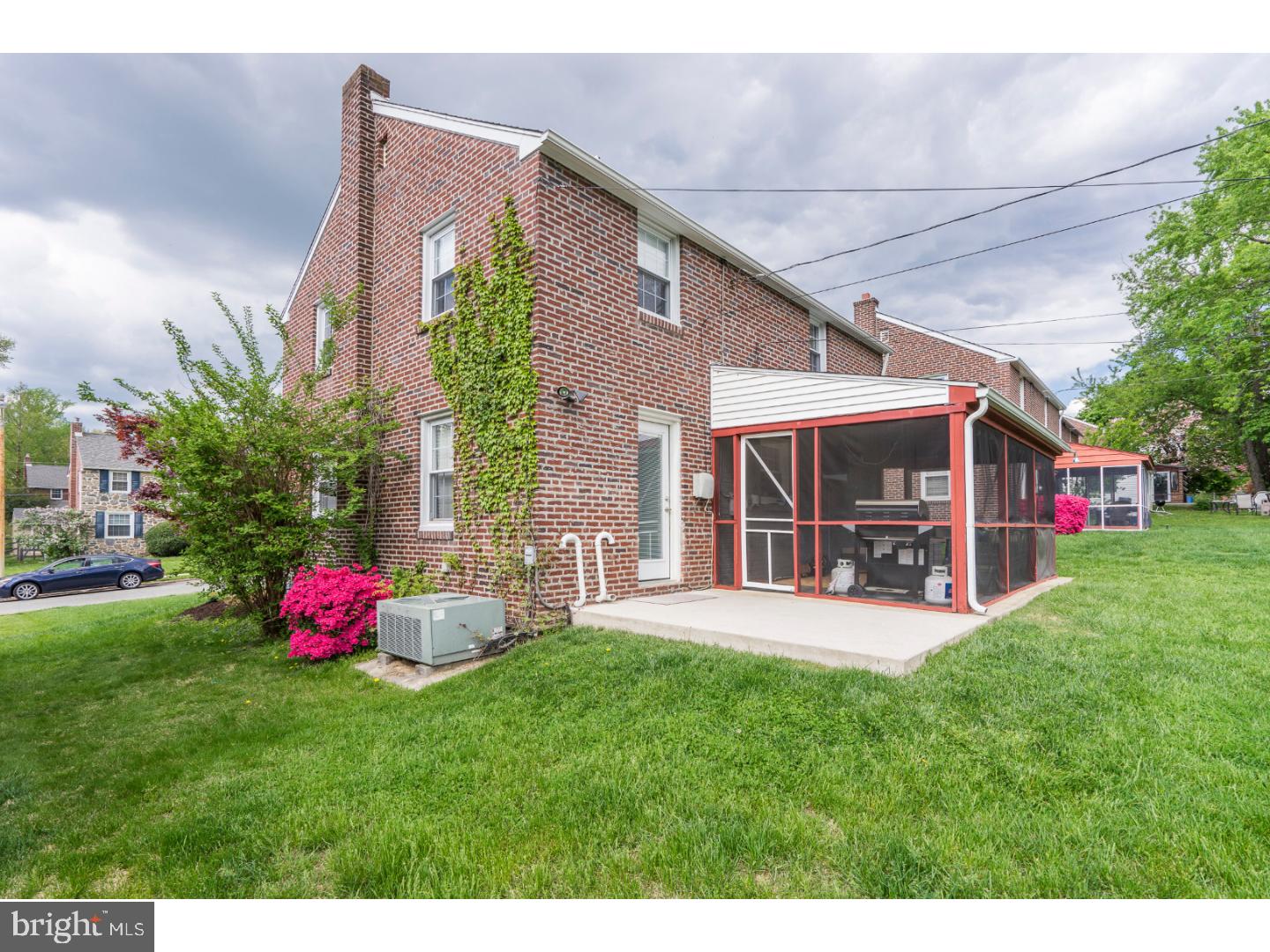 212 Signal Road Drexel Hill, PA 19026 - Photo 3 of 25
