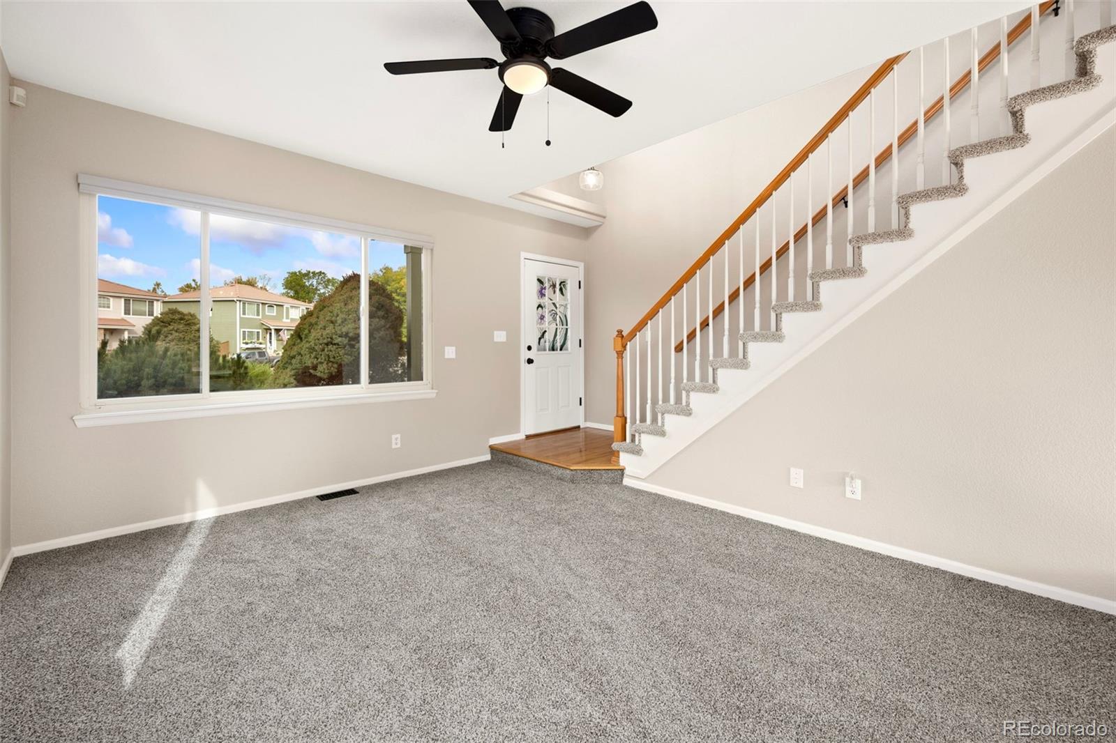 1509 Spring Water Place Highlands Ranch, CO 80129 - Photo 5 of 37 Gallery Image 5