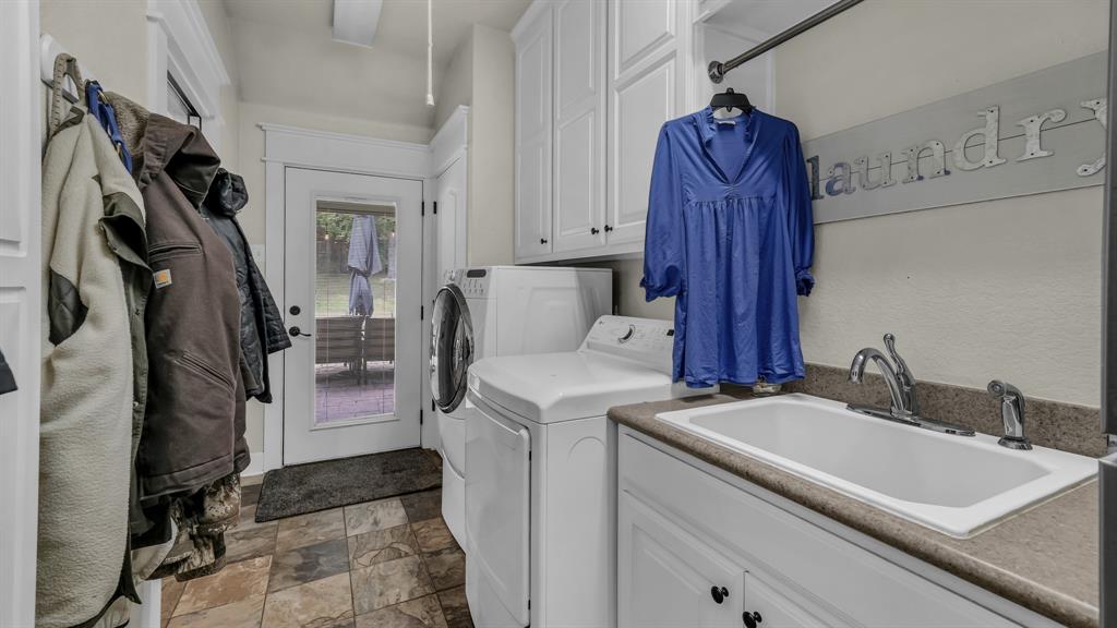 2691 Farm To Market Road 730 North Decatur, TX 76234 - Photo 15 of 36 a utility room with dryer and washer