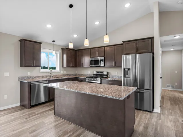 $399,000 | 1700 10th Street Northeast, Buffalo, MN 55313