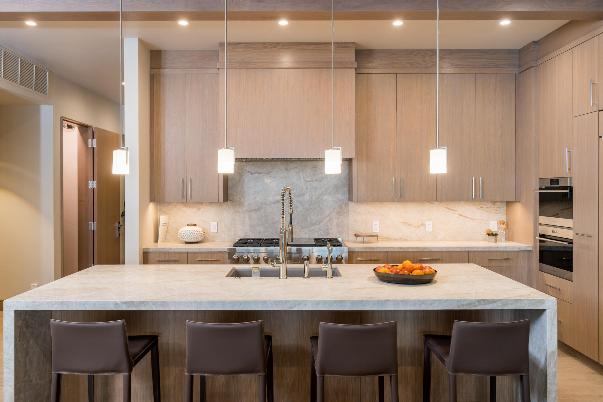 460 North Main Street, Unit 302 Ketchum, ID 83340 - Photo 6 of 23 Kitchen with large island