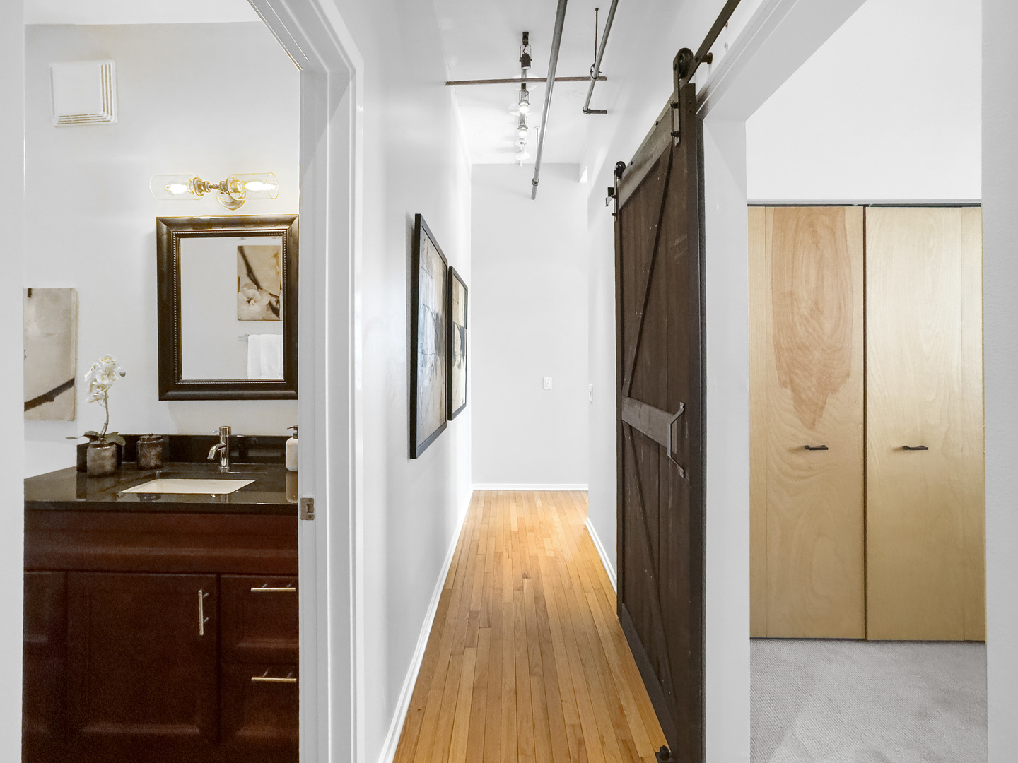 2024 South Wabash Avenue, Unit 507 Chicago, IL 60616 - Photo 12 of 24