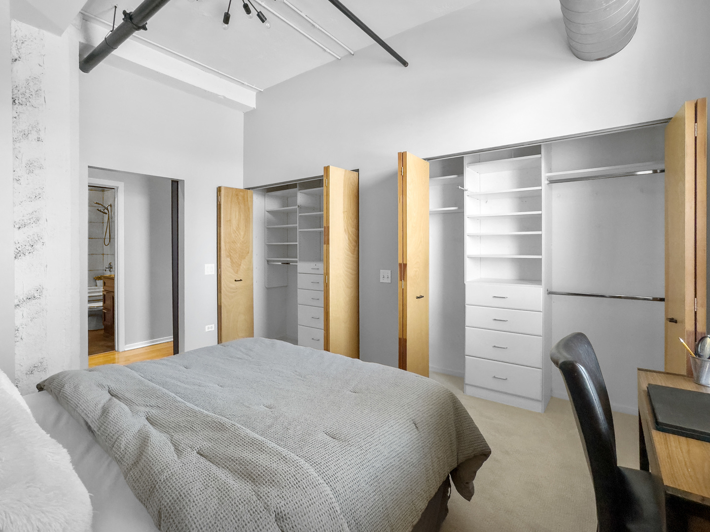 2024 South Wabash Avenue, Unit 507 Chicago, IL 60616 - Photo 15 of 24