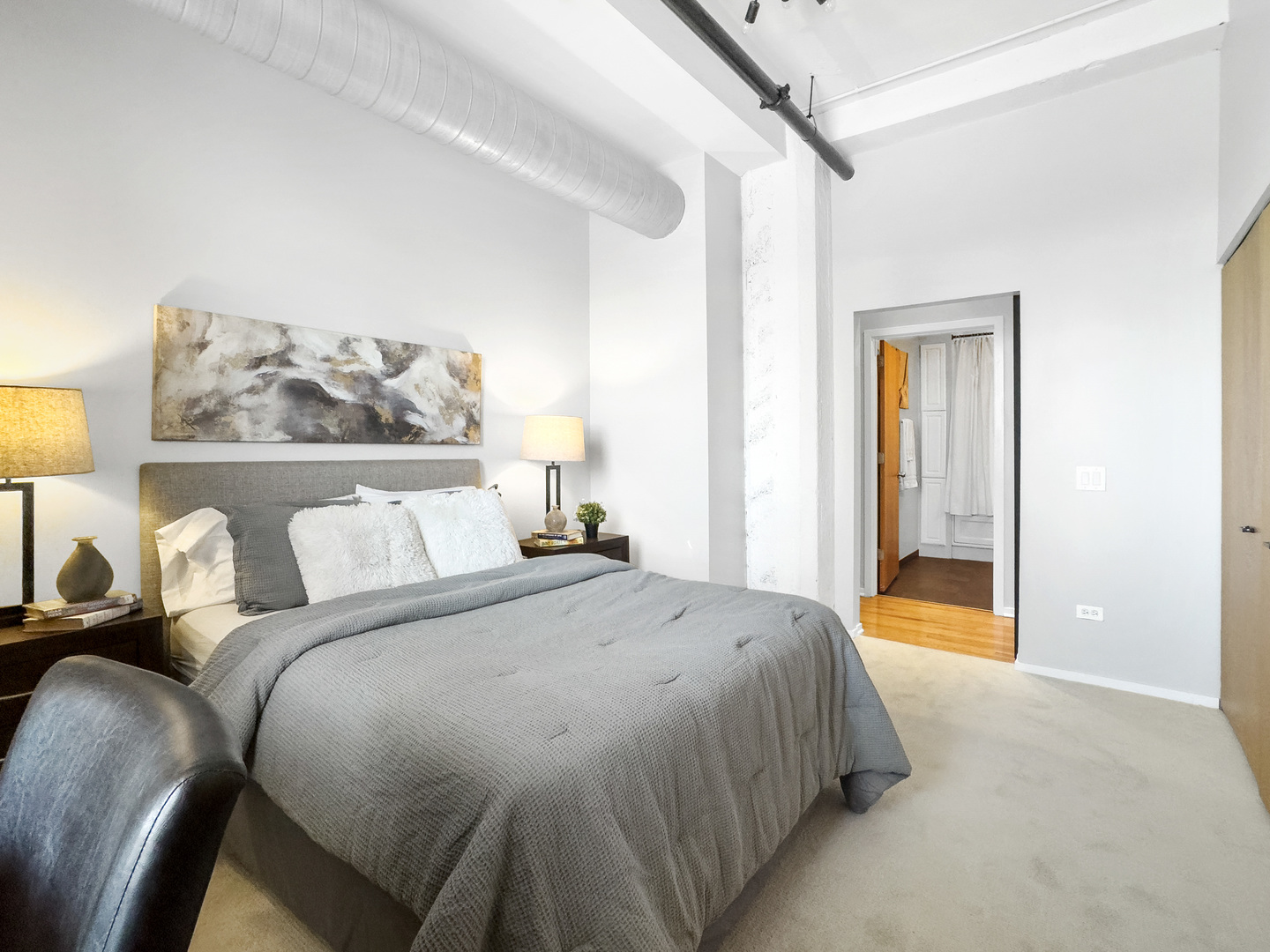 2024 South Wabash Avenue, Unit 507 Chicago, IL 60616 - Photo 16 of 24