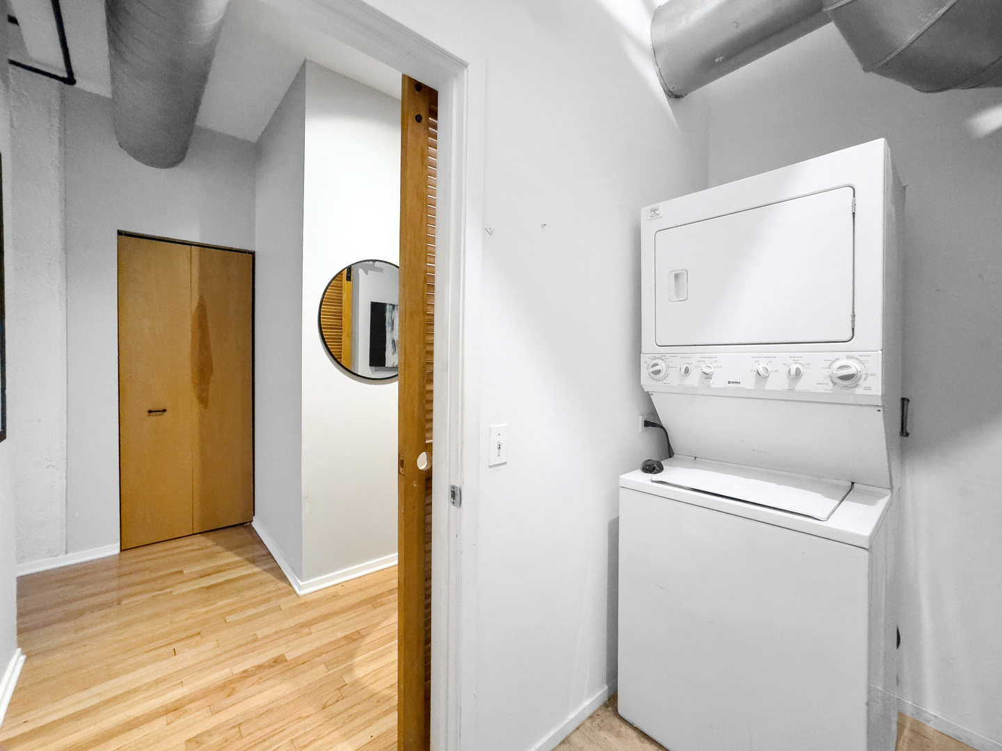 2024 South Wabash Avenue, Unit 507 Chicago, IL 60616 - Photo 19 of 24