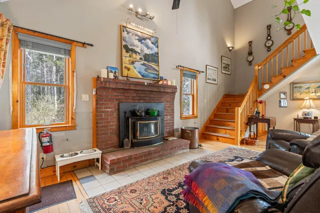 $1,699,000 | 33-30 Taylor Road, Westport Island, ME 04578