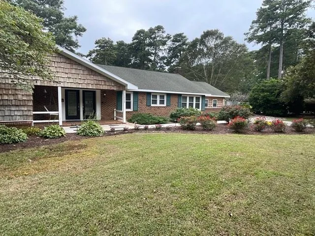 $840,000 | 1006 Burnside Road, Manteo, NC 27954
