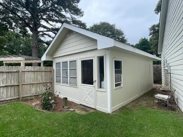 $840,000 | 1006 Burnside Road, Manteo, NC 27954