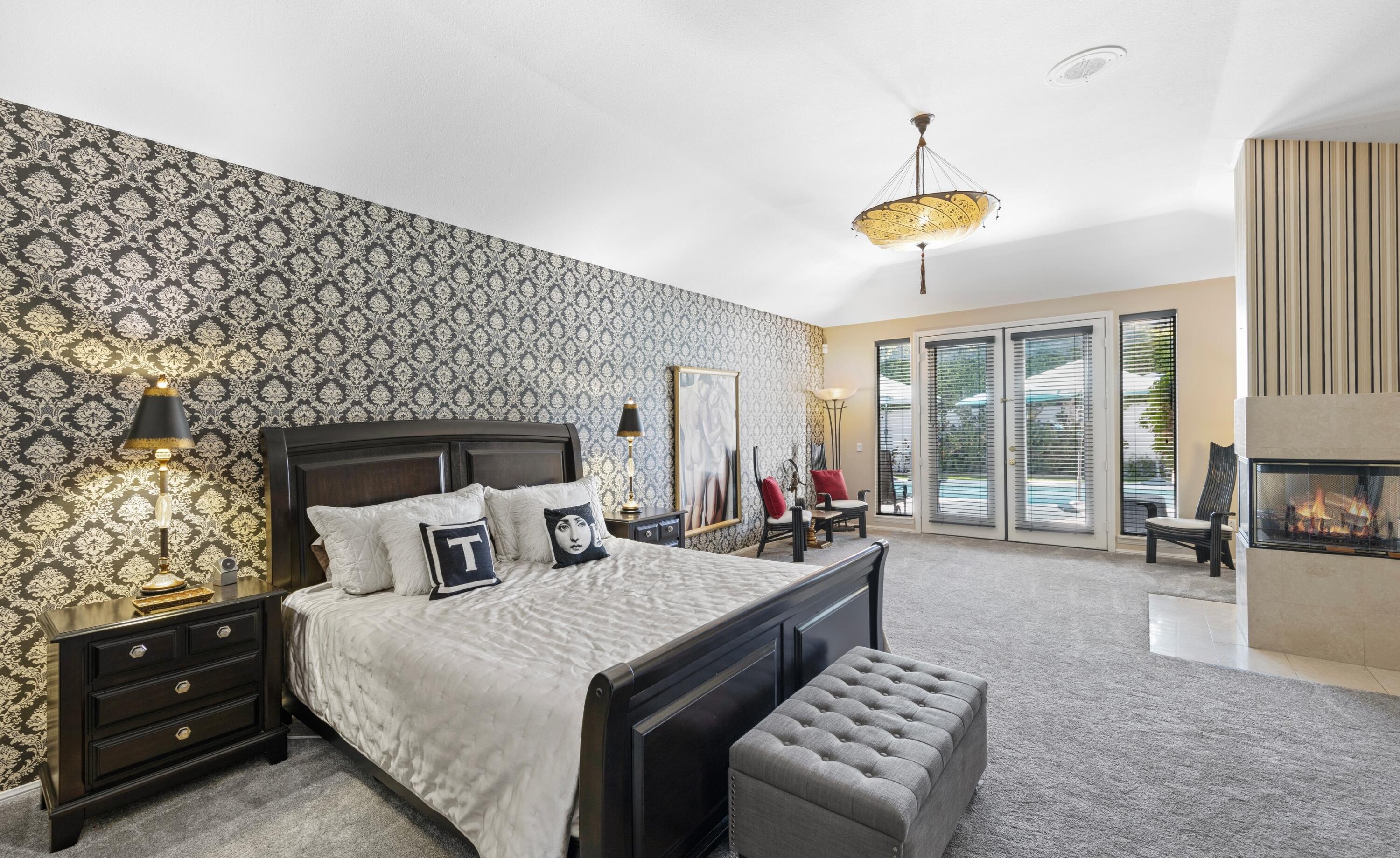 35 Bonita Court Rancho Mirage, CA 92270 - Photo 13 of 21 Primary Bedroom