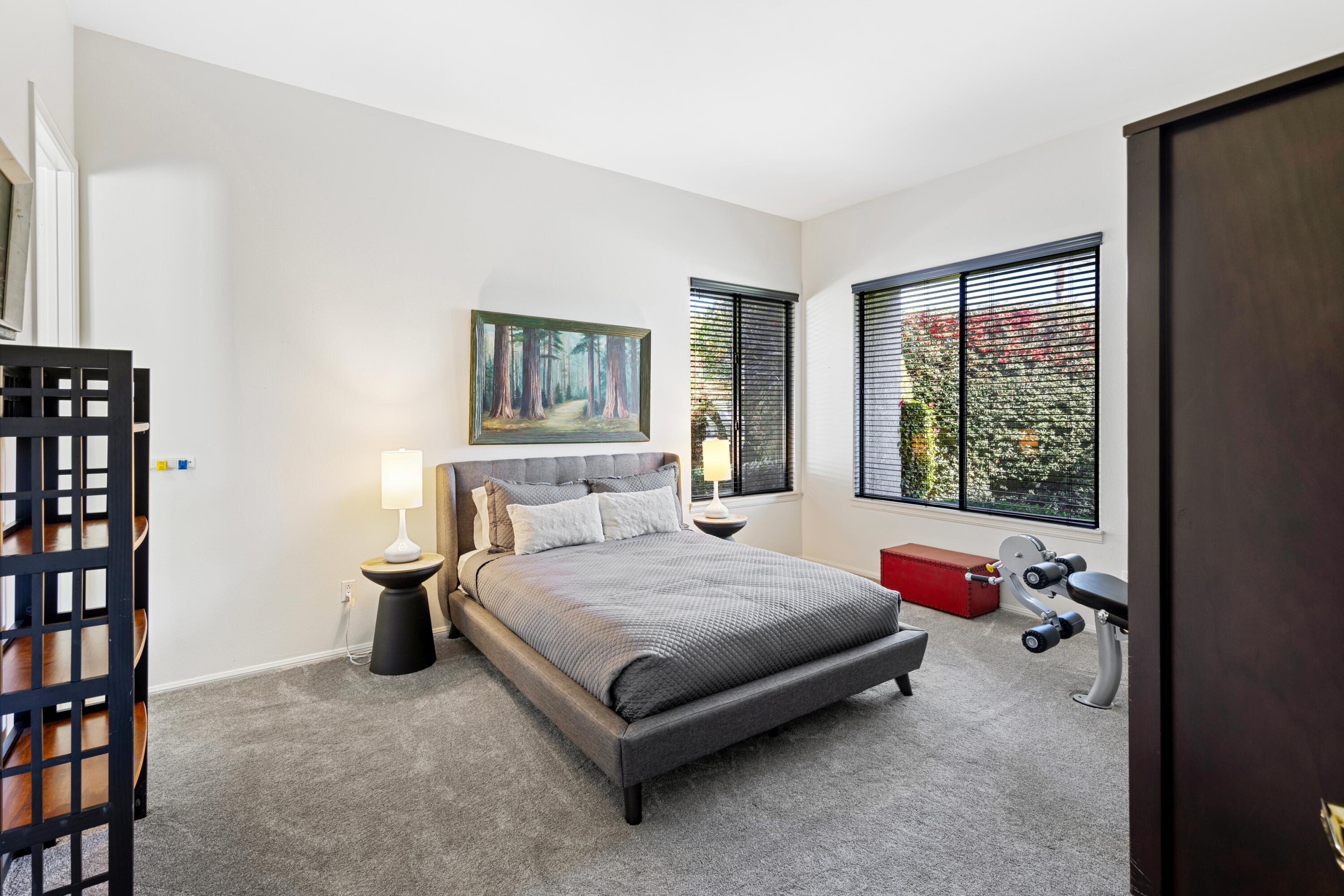 35 Bonita Court Rancho Mirage, CA 92270 - Photo 14 of 21 Guest Bedroom