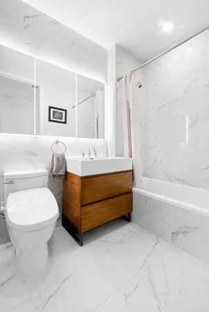 $1,230,000 | 22-43 Jackson Avenue, Unit 7F | Long Island City