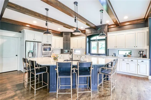 $2,900,000 | 29800 East 65 Street, Blue Springs, MO 64014