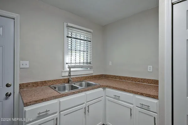 $1,250 | 2036 West 11th Street, Jacksonville, FL 32209