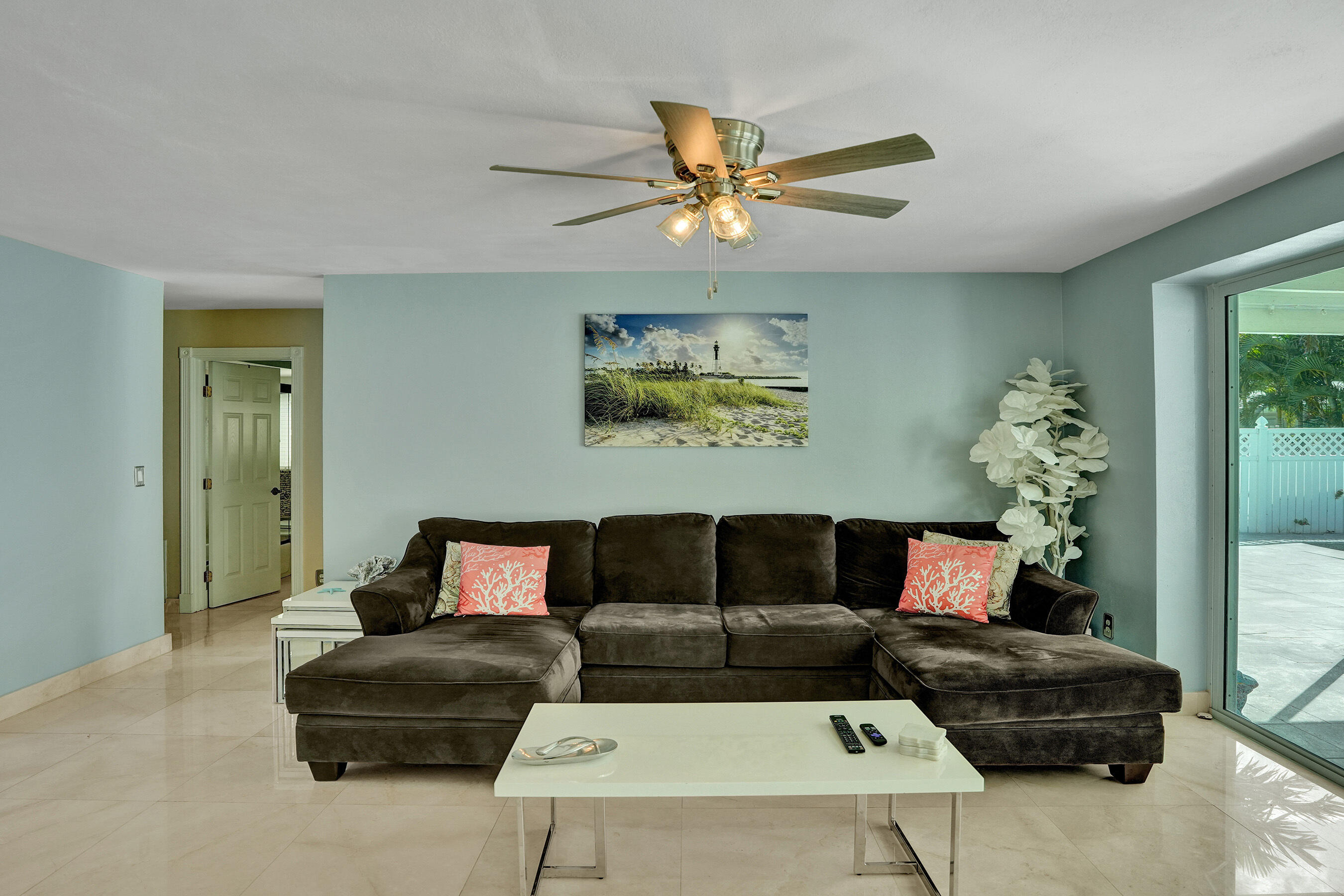 3406 Robbins Road Pompano Beach, FL 33062 - Photo 10 of 53 DSC08752