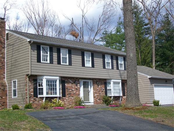 106 Northfield Road Longmeadow, MA 01106 - Photo 1 of 19 Gallery Image 1