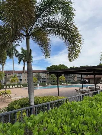 $1,850 | 12850 Southwest 4th Court, Unit 203I, Pembroke Pines, FL 33027