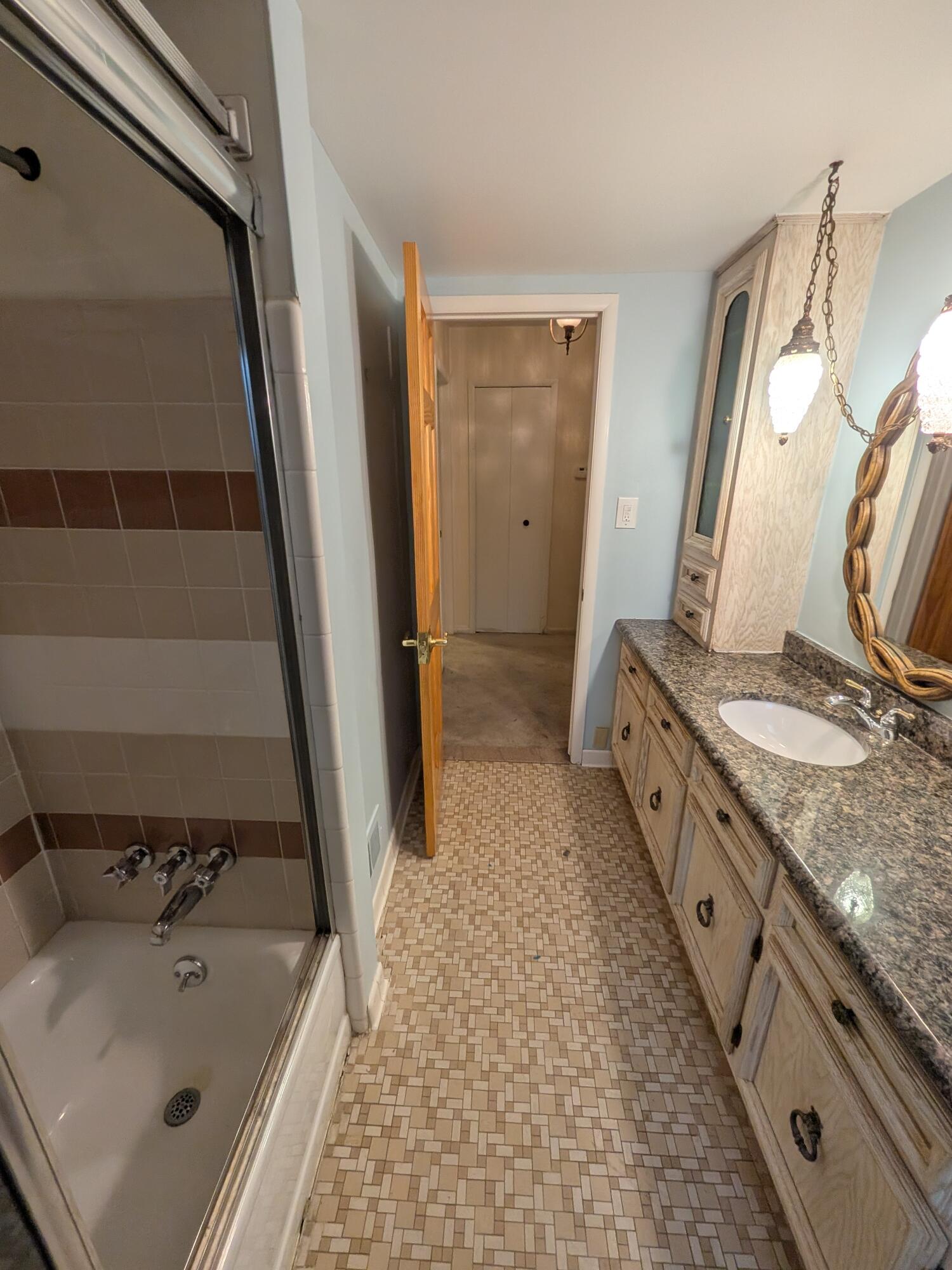 11235 Common Road Warren, MI 48093 - Photo 12 of 21 PXL_20260113_173447339