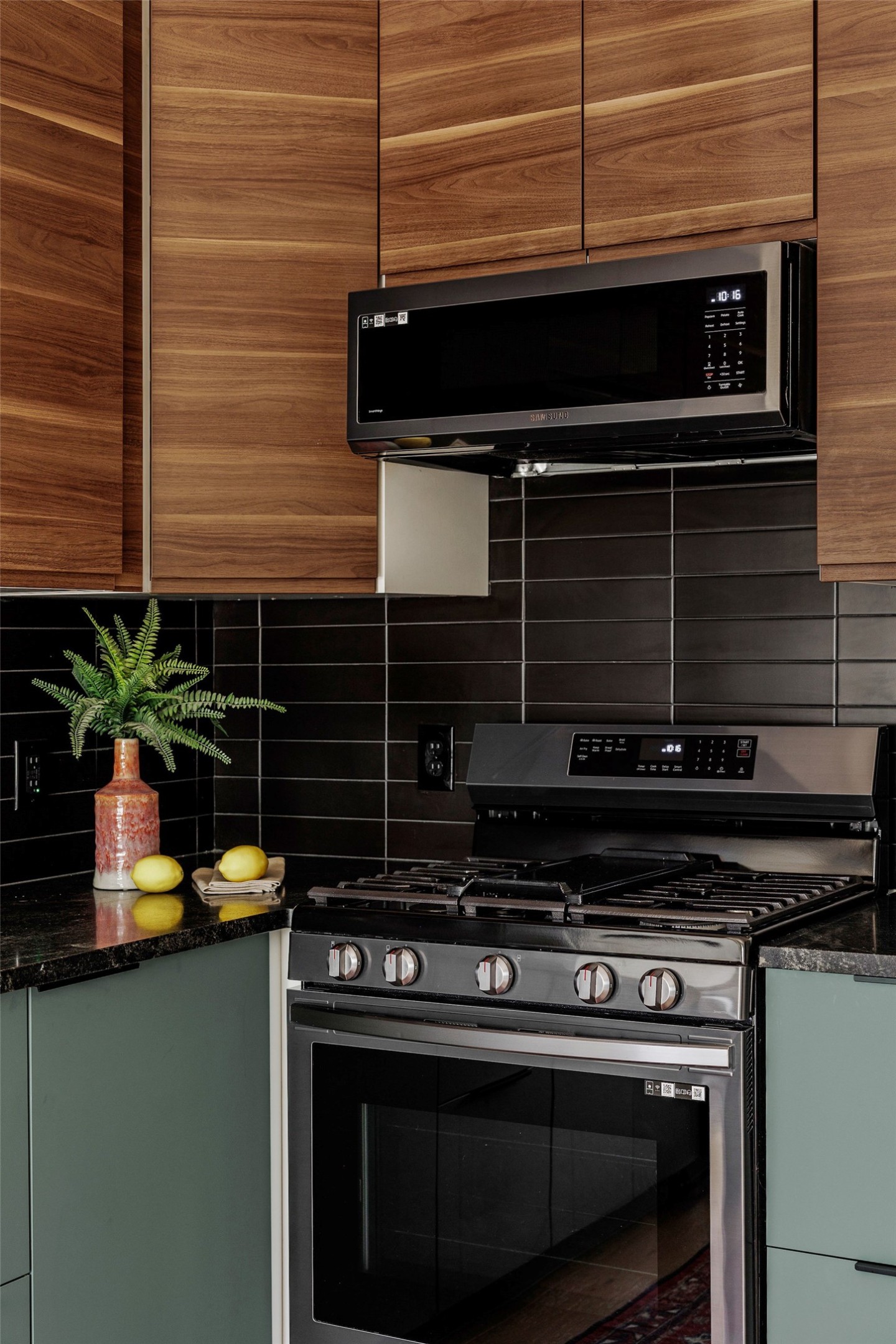 2220 East Stassney Lane, Unit B Austin, TX 78744 - Photo 13 of 31