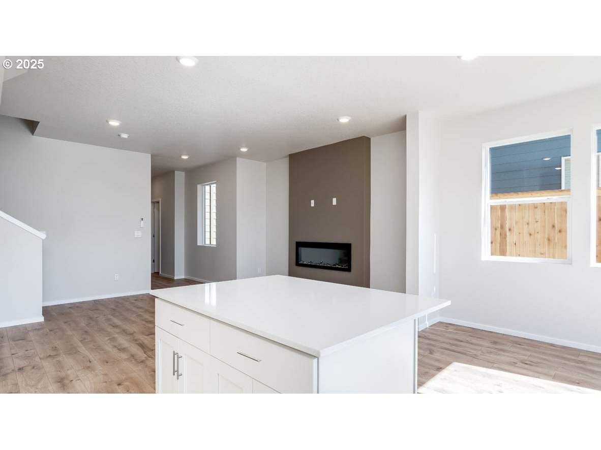 3842 Southwest 35th Street Gresham, OR 97080 - Photo 12 of 25