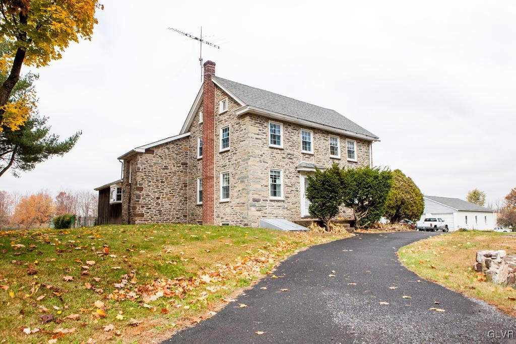 2782 Bedminster Road Perkasie, PA 18944 - Photo 1 of 39 Gallery Image 1