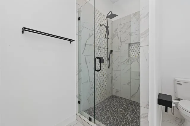 $1,050,000 | 8006 Longridge Drive, Houston, TX 77055