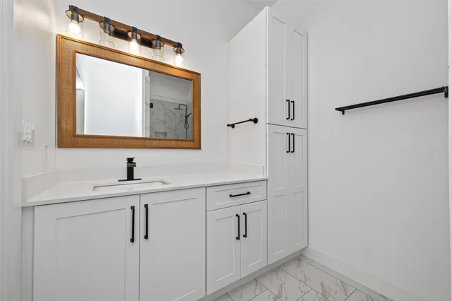 $1,050,000 | 8006 Longridge Drive, Houston, TX 77055