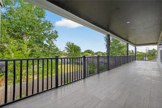 $1,050,000 | 8006 Longridge Drive, Houston, TX 77055