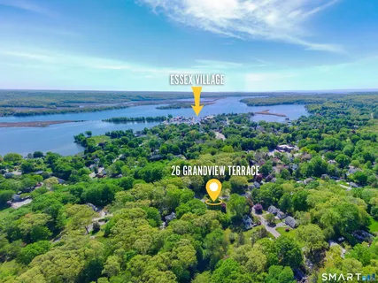 $750,000 | 26 Grandview Terrace, Essex, CT 06426