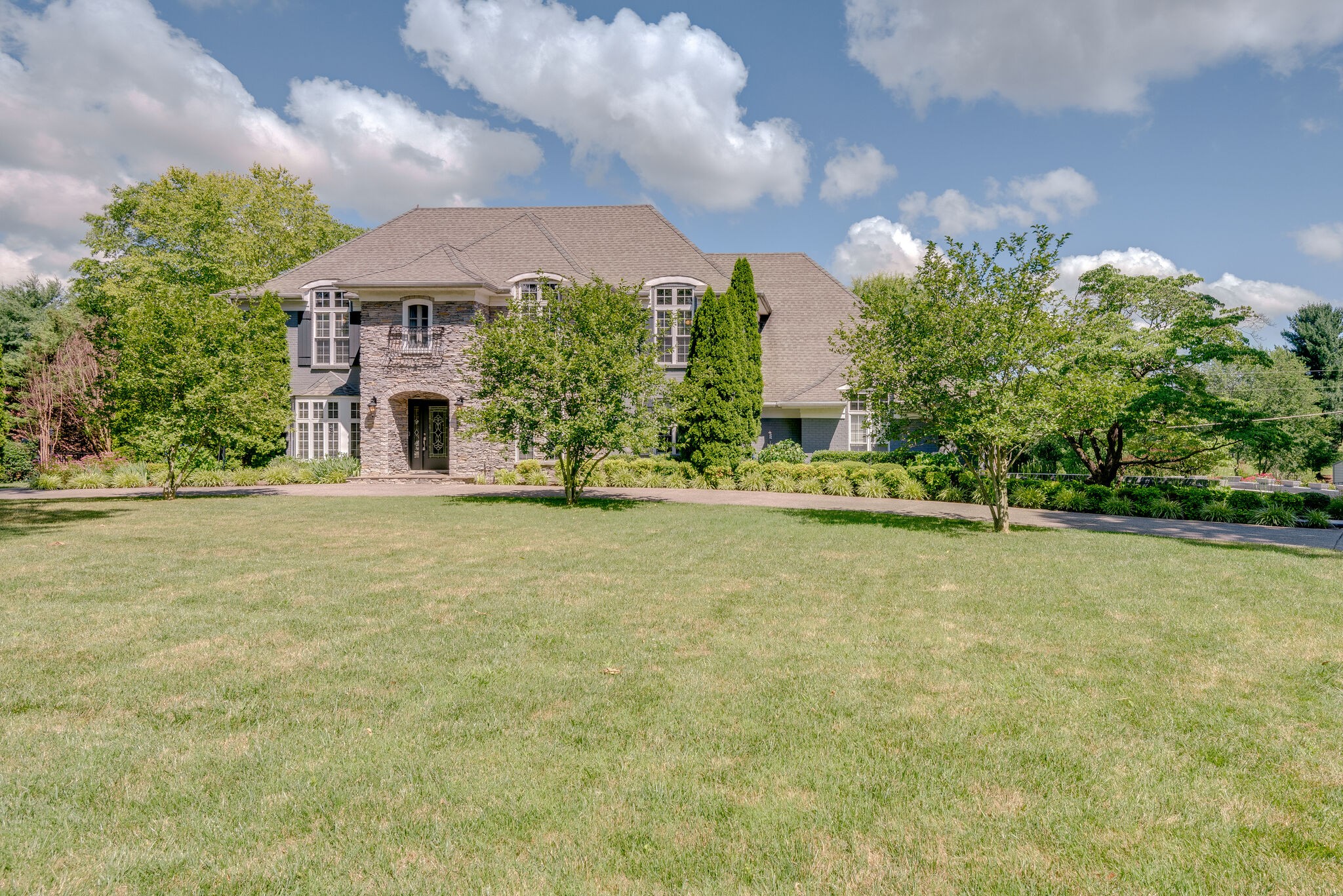 1013 Ridgecrest Drive Dickson, TN 37055 - Photo 1 of 50 Gallery Image 1