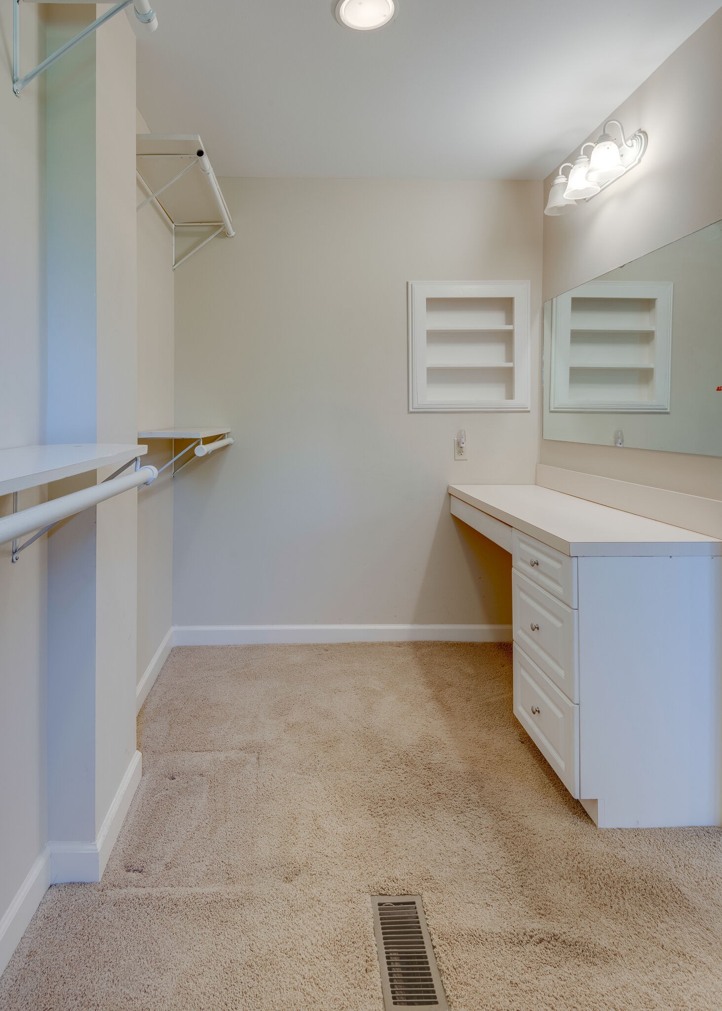 1013 Ridgecrest Drive Dickson, TN 37055 - Photo 26 of 50 Gallery Image 26