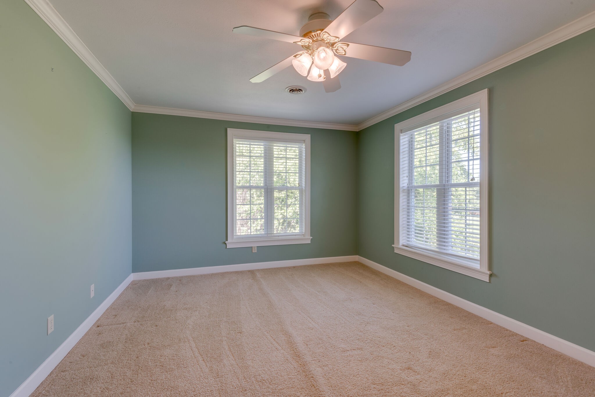 1013 Ridgecrest Drive Dickson, TN 37055 - Photo 37 of 50 Gallery Image 37