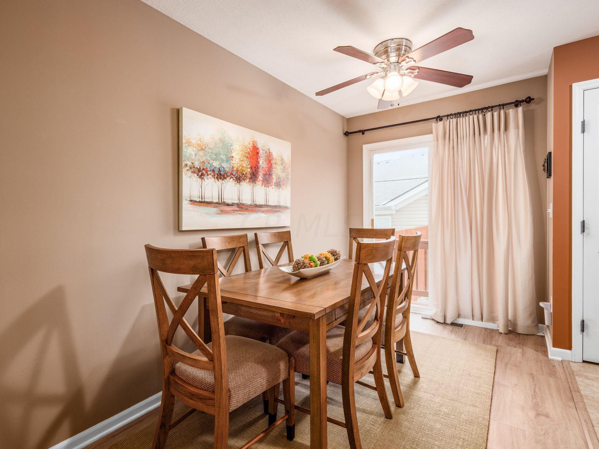 8302 Bruntsfield Road Columbus, OH 43235 - Photo 9 of 40 dining area