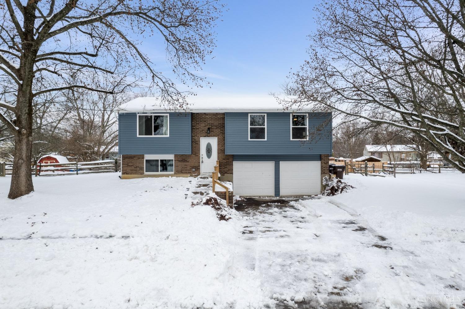 686 Woodgate Road Cincinnati, OH 45244 - Photo 1 of 34 Gallery Image 1