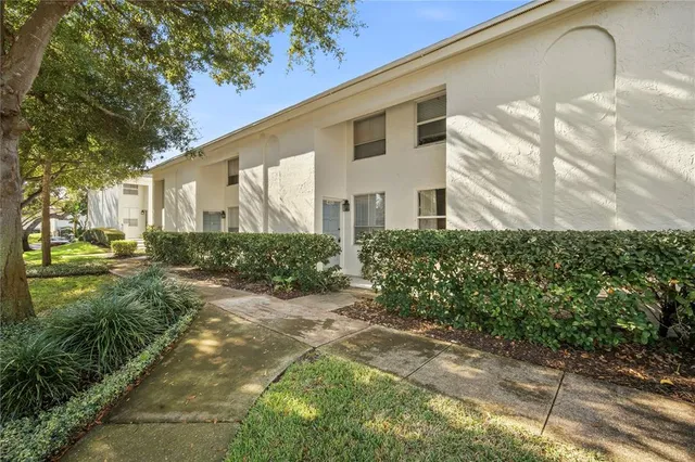 $1,995 | 4521 West La Villa Lane, Tampa, FL 33611