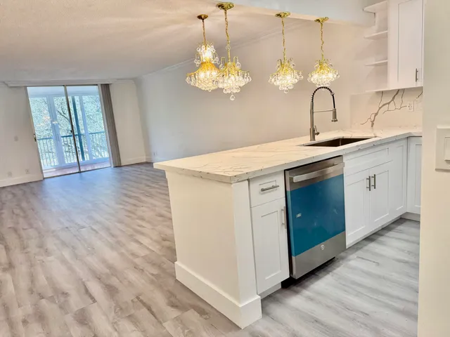 $2,700 | 5961 Northwest 2nd Avenue, Unit 312, Boca Raton, FL 33487