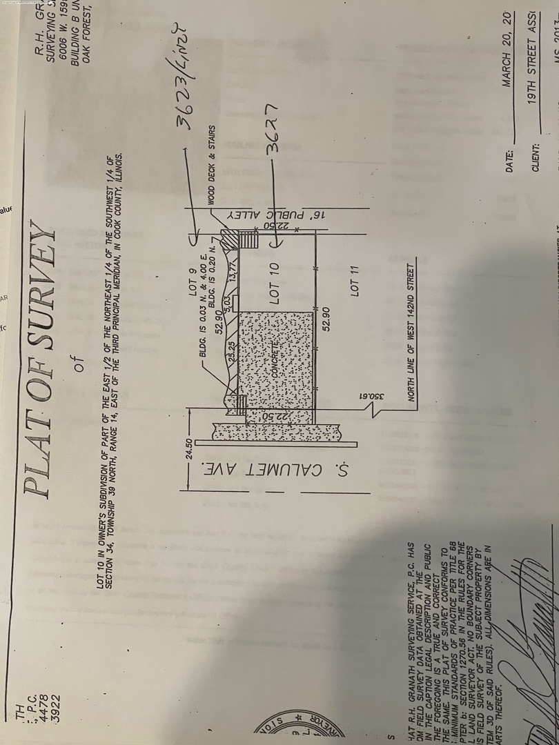 3627 South Calumet Avenue Chicago, IL 60653 - Photo 6 of 6 a view of a bathroom