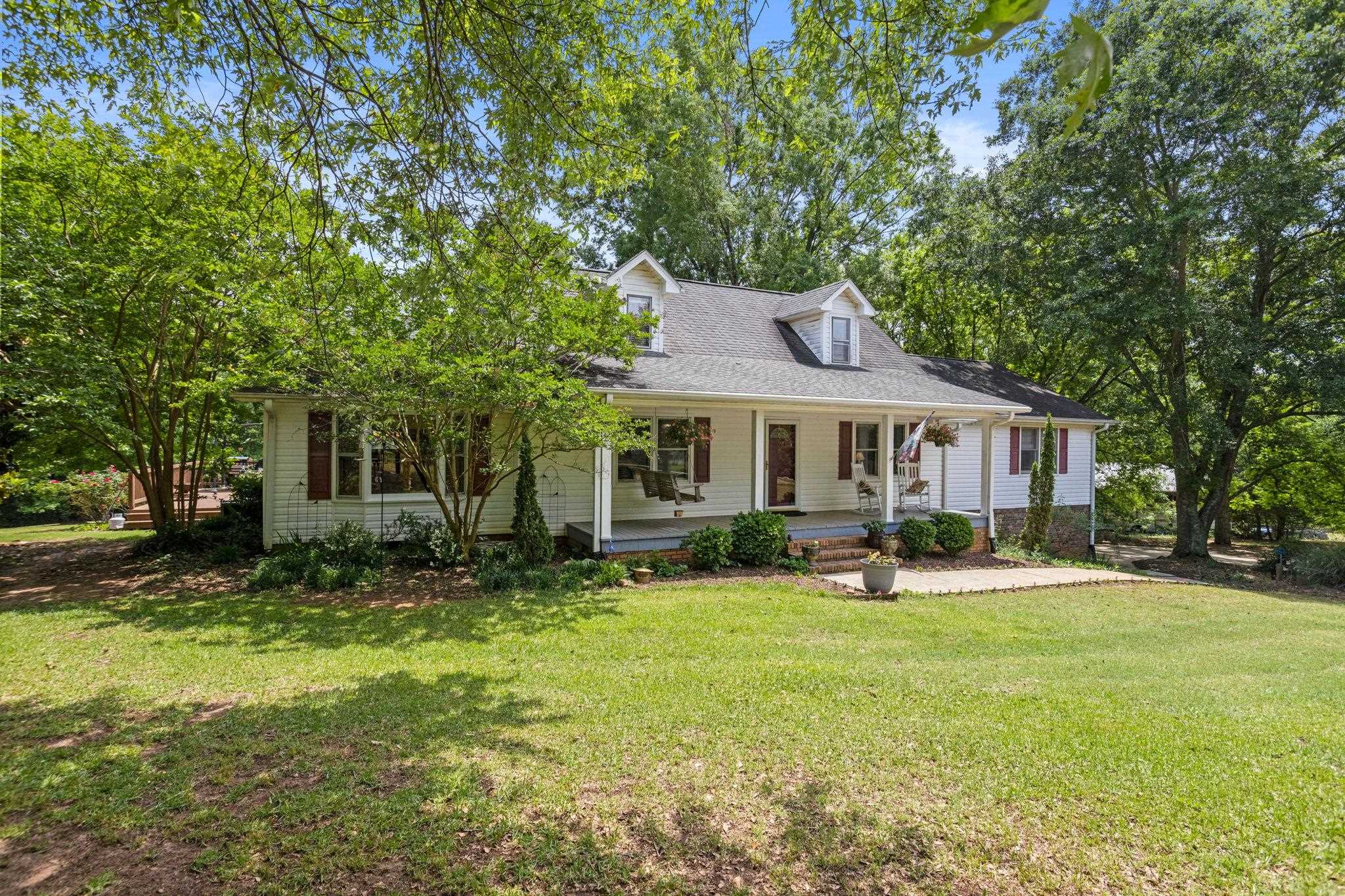 579 State Rd S-42-4217 Roebuck, SC 29376 - Photo 1 of 38