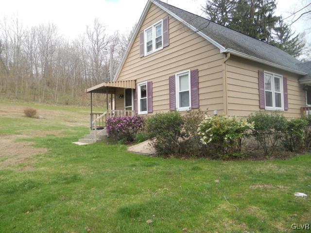 86 Creek Road Bangor, PA 18013 - Photo 4 of 28 Gallery Image 4