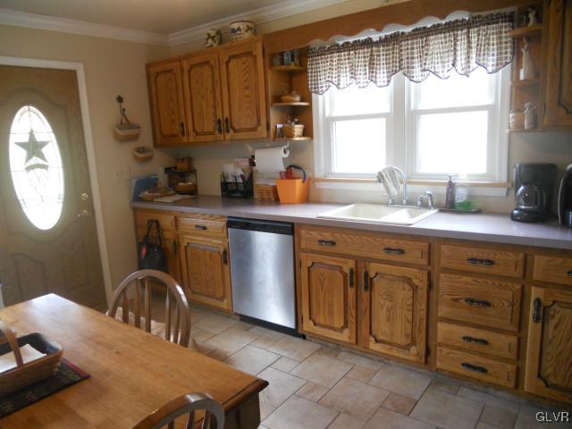 86 Creek Road Bangor, PA 18013 - Photo 6 of 28 Gallery Image 6