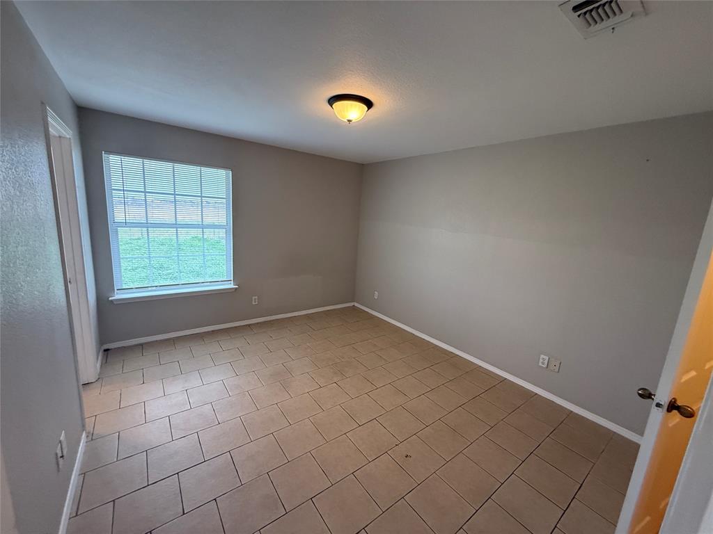 209 Blue Bell Court Weatherford, TX 76088 - Photo 17 of 23