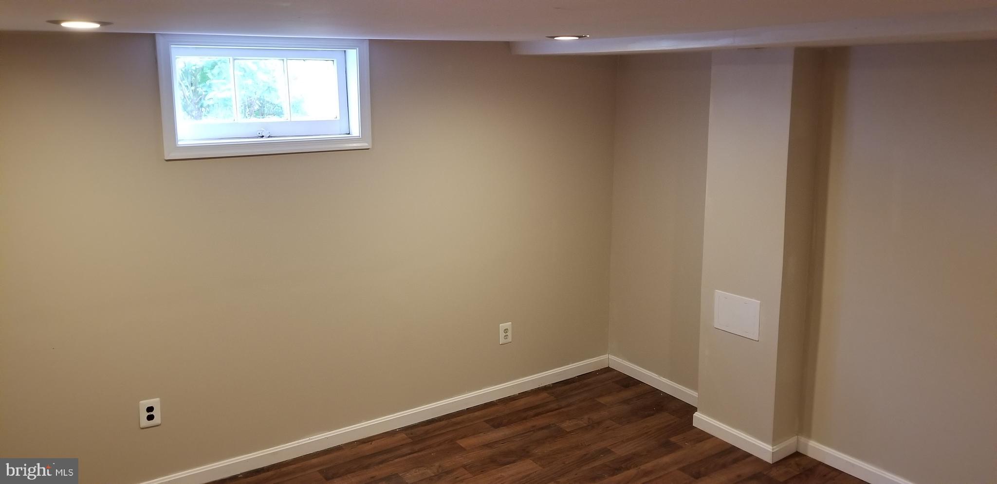 8358 Edgedale Road Baltimore, MD 21234 - Photo 16 of 31