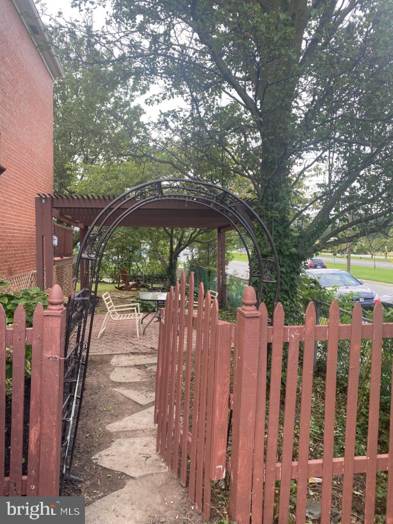 8358 Edgedale Road Baltimore, MD 21234 - Photo 3 of 31