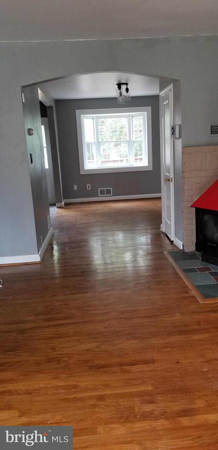 8358 Edgedale Road Baltimore, MD 21234 - Photo 8 of 31